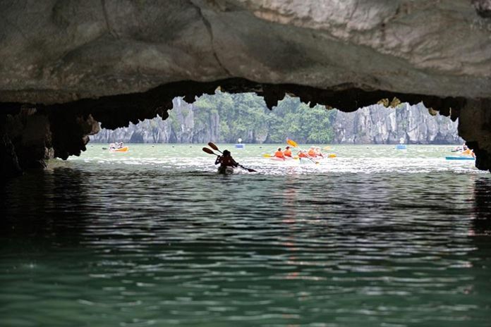 Lan Ha Bay â€“ Hanoi
