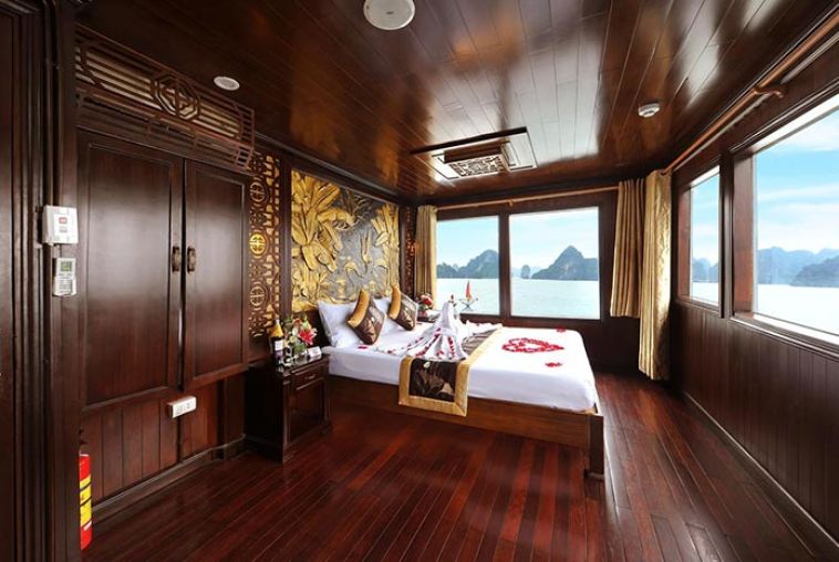 Renea-Cruises-1