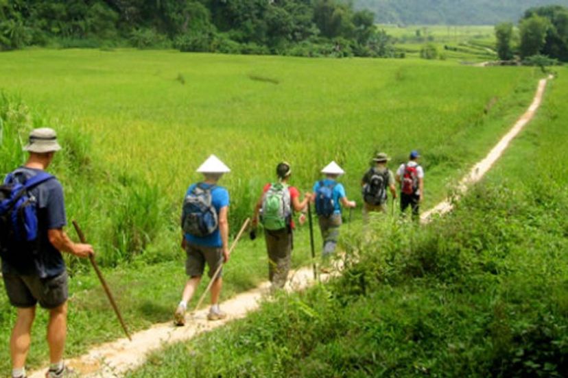 Why Should You Trek With Vietnam Package Tours?