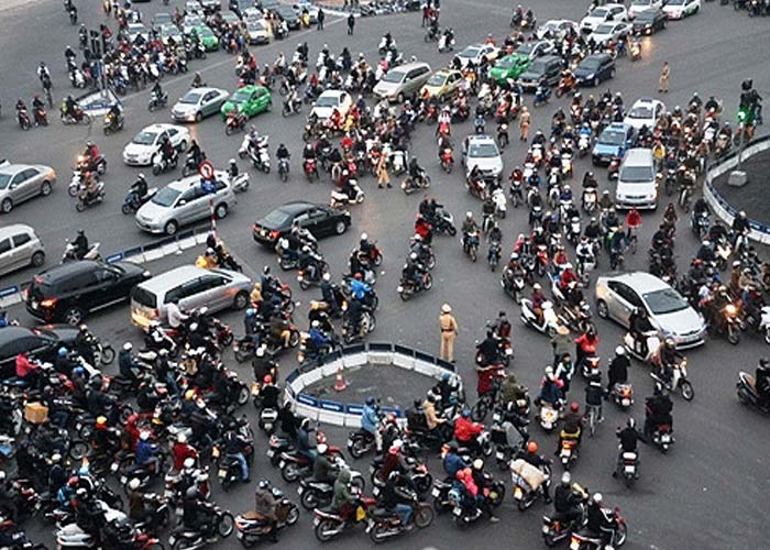 Cross streets in Hanoi